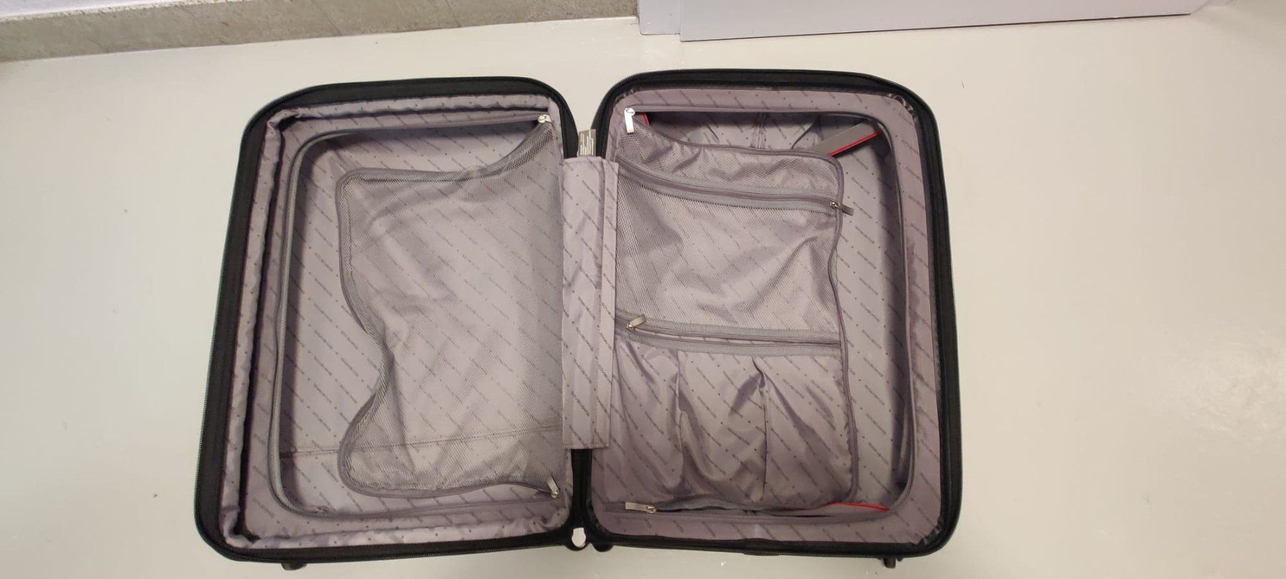 Reisekoffer: Swiss Bag - Tourist Koffer M – Gebraucht aus Zürich von Kevinhoexe 4