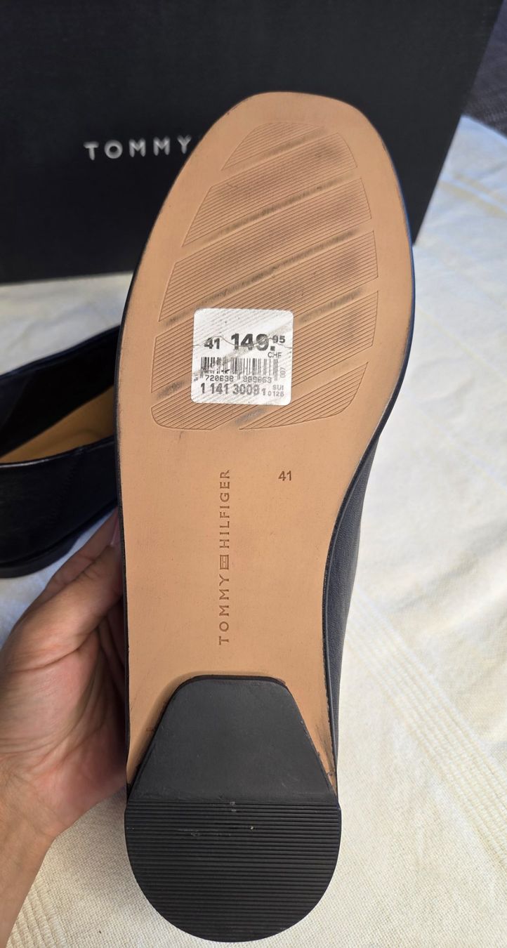 Tommy Hilfiger Damenschuhe: Tommy Hilfiger Loafer – Neu und originalverpackt aus Leissigen von ali_k9v8 3