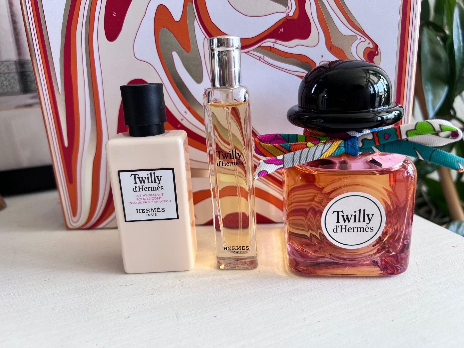 Hermès Profumi & Eau de Toilette: Hermes Twilly Eau de Parfum Geschenkbox – Usato da Effretikon venduto da YaMn 3