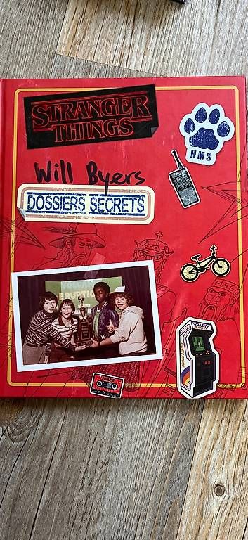 Bücher: Stranger Things: divers ouvrages  – Gebraucht aus Yverdon-les-Bains von car_xd5s 2