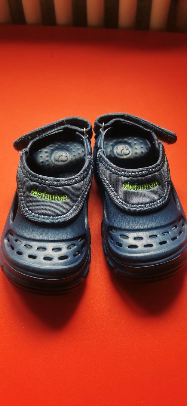 Elefanten Scarpe per ragazzi: Crocs / Sommer Schuhe Gr 22 – Usato da Winterthur venduto da Katyakaterina 4