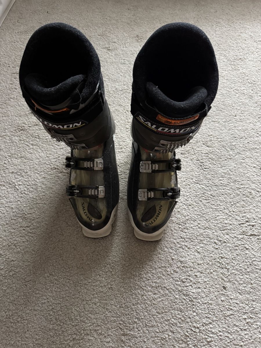 Salomon Scarpe da uomo: Skischuhe 45/46 – Usato da Walenstadtberg venduto da kue_6xlr 1