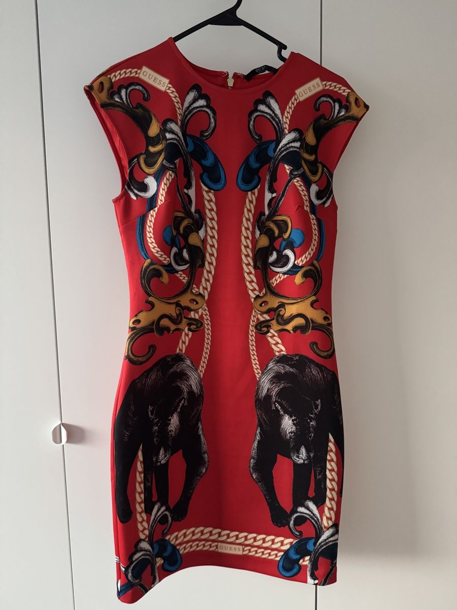Guess Robes: Guess Kleid rot gemustert  – Neuf (Voir description) à Morges par melz_28