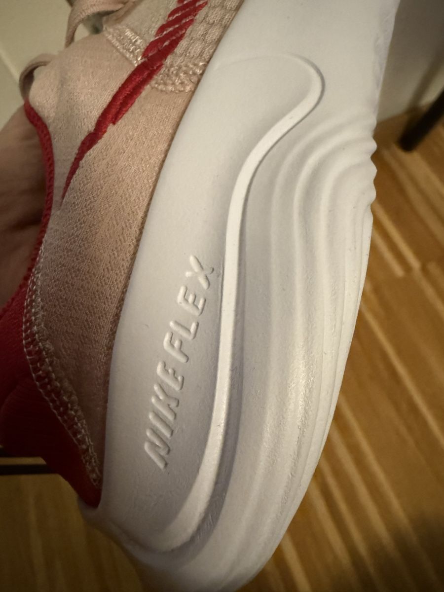 Nike Scarpe da donna: Nike Flex Damen Sneaker Gr. 37.5 Neu – Nuovo (secondo la descrizione) da Zürich venduto da Gross9 4