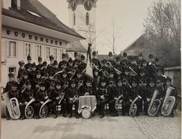 Antike Foto (23 x 29 cm) Musikgesellschaft, Biglen, 1935