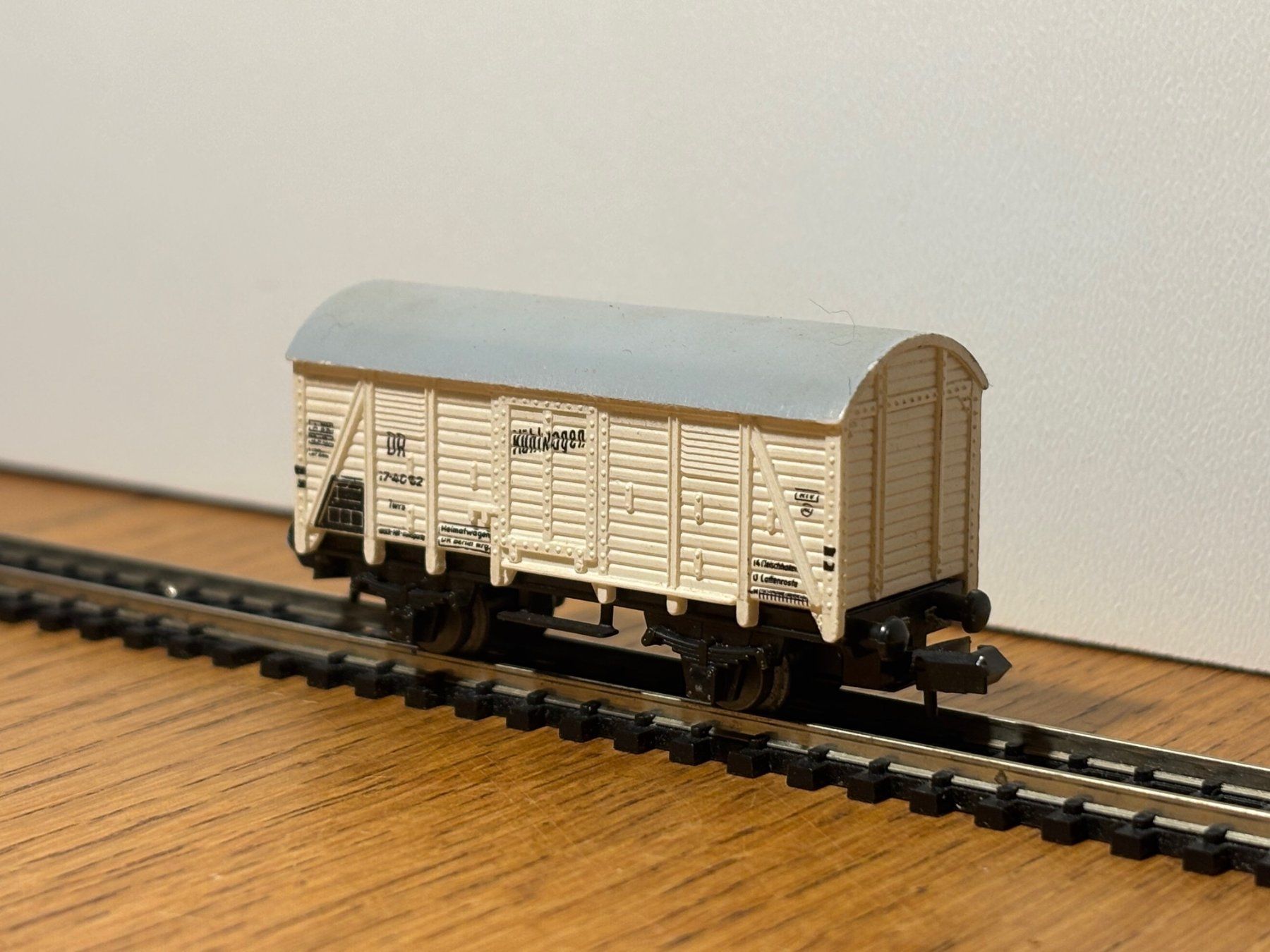 Modellini di ferrovie: *e390: Güterwagen (Spur N) – Usato da Birsfelden venduto da Birs_25