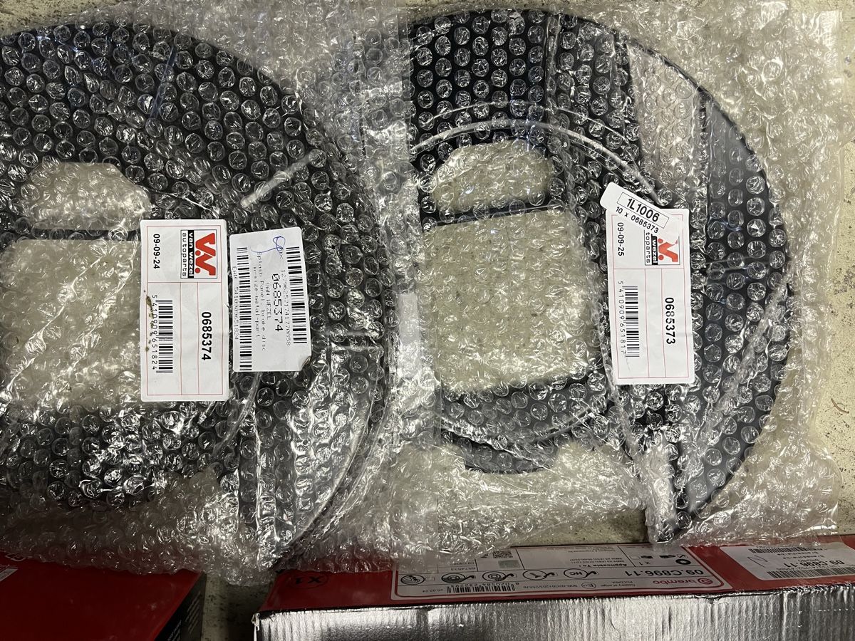 Brembo Alle Autoersatzteile: Satz Brembo Bremsen OVP BMW e53 X5 – Neu und originalverpackt aus Greppen von Slik21 5
