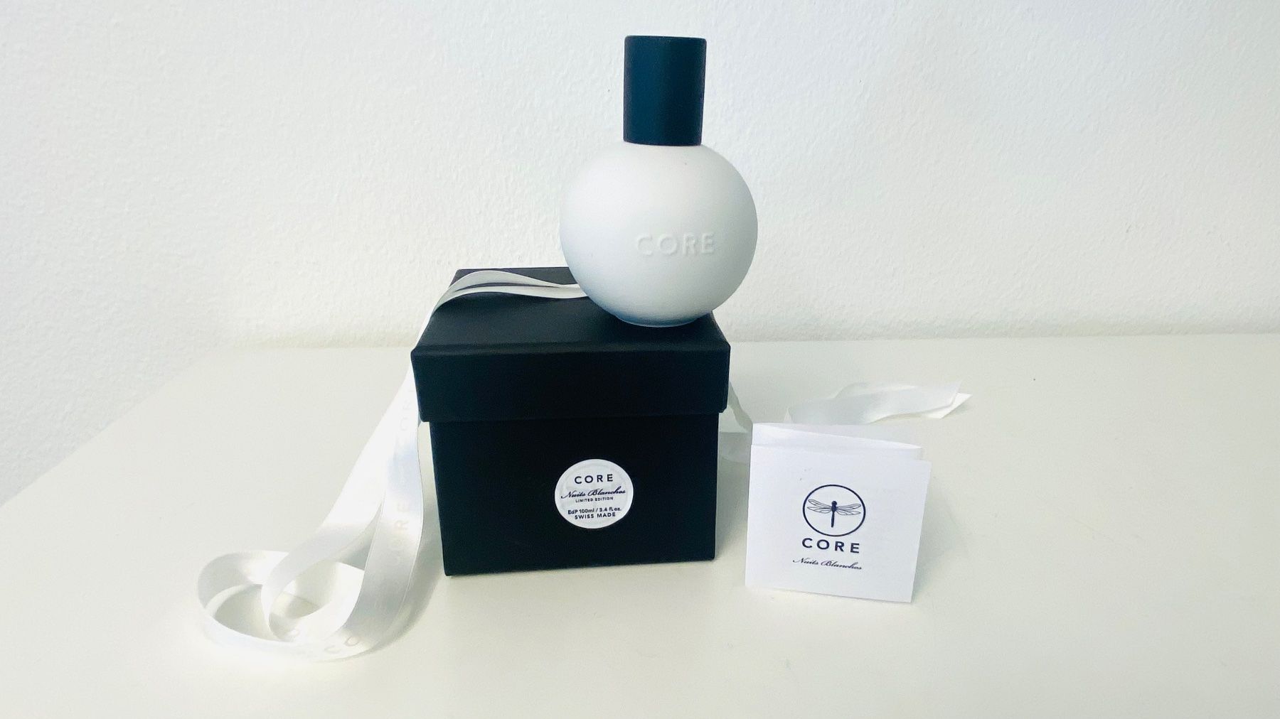 Parfums & Eau de Toilette: CORE Nuits Blanches Eau de Parfum – Schweizer Nischenduft – D'occasion à Zürich par Arche_Brockenhaus