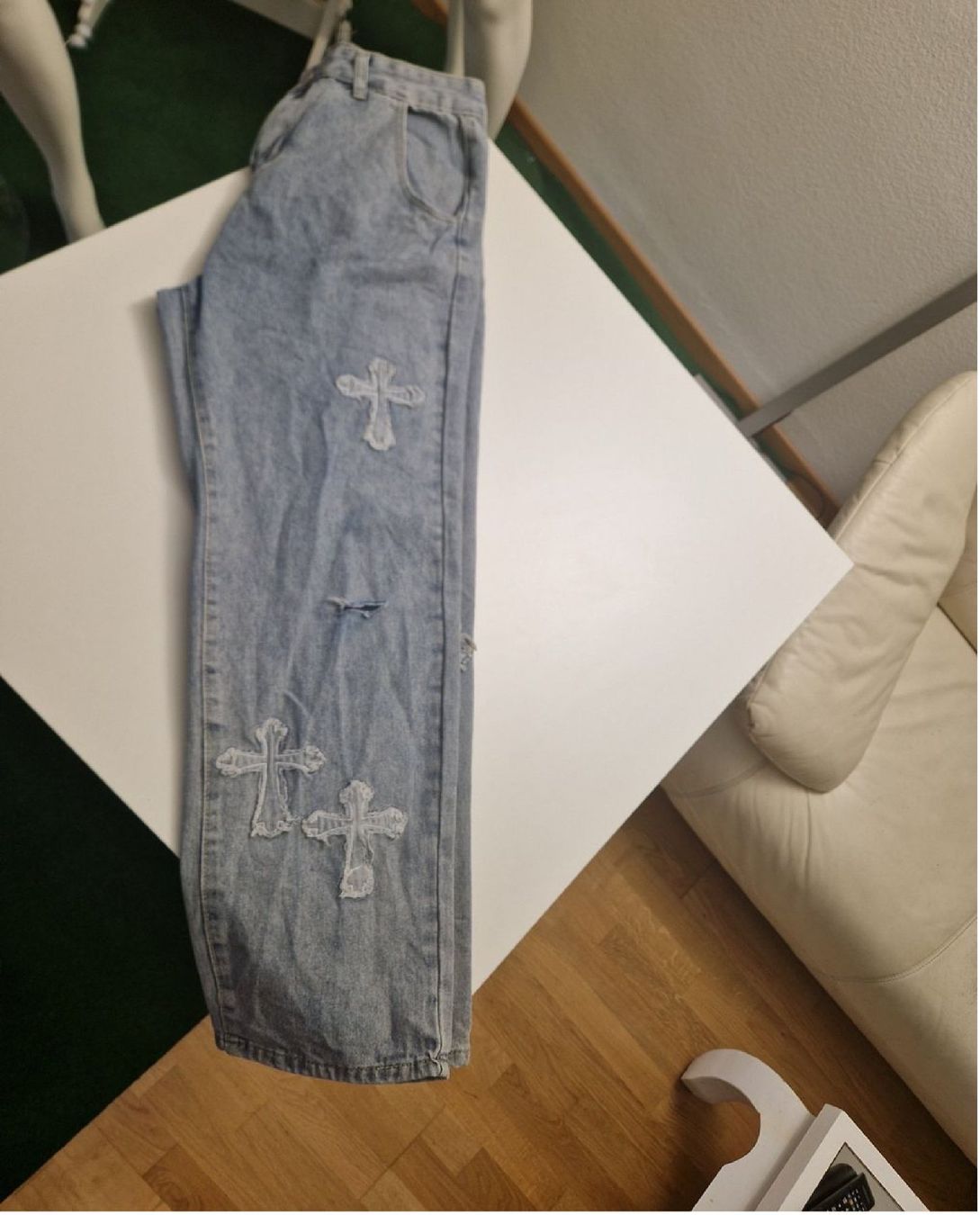 Pantaloni: Jeans mit Kreuz Gr 32 – Usato da Glattbrugg venduto da mas_75t2