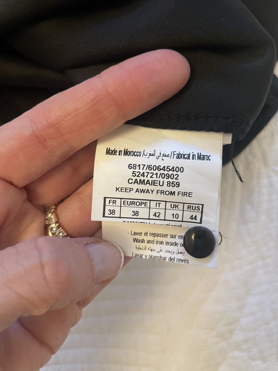 Vestiti: Robe noire Camaïeu 38 – Usato da gland venduto da Moral 5
