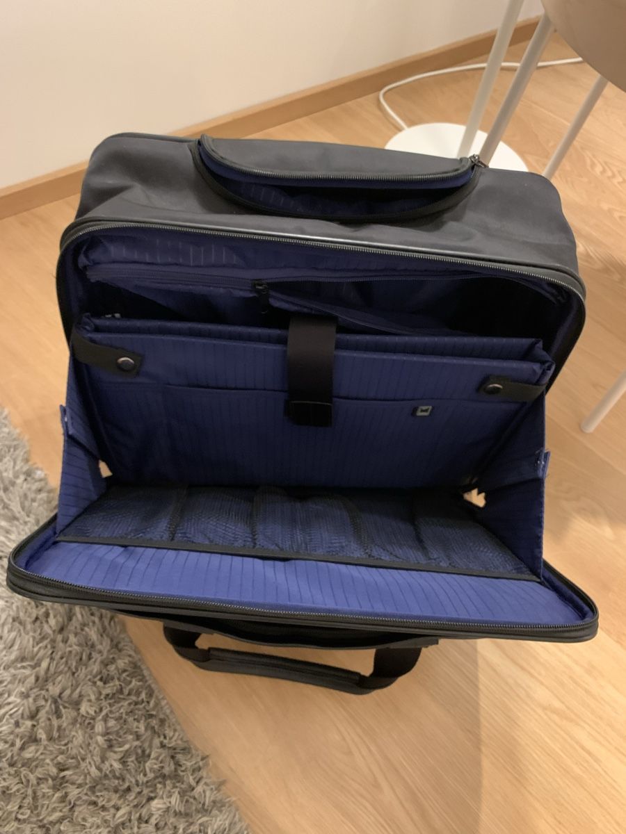 Samsonite Valigie: Samsonite Rolling Tote Suitcase/ Pilot bag - Great Condition – Nuovo (secondo la descrizione) da Zürich venduto da ama_h6ts 7