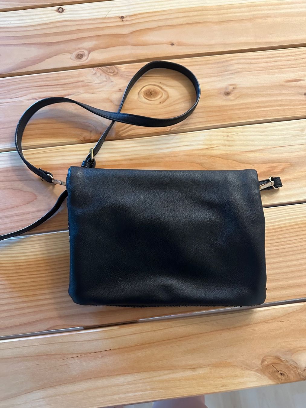 Borse da donna: Schwarze Tasche – Usato da Cham venduto da ninochka02 2