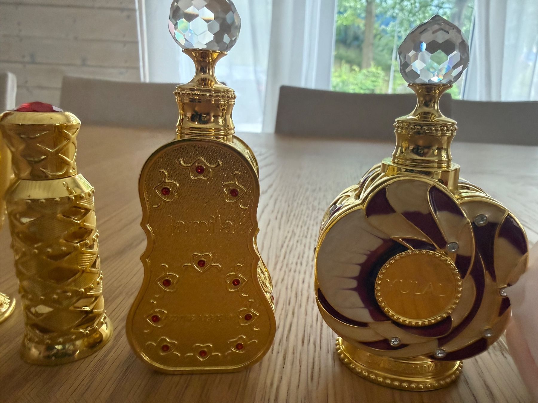 Profumi & Eau de Toilette: Lot de 4 parfums style oriental, uniques – Nuovo e nell'imballaggio originale da St-Maurice venduto da Sandrinette123 4