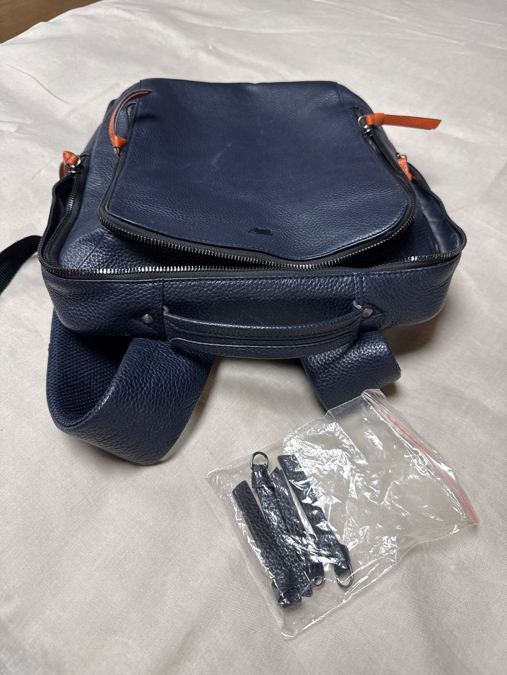 Zaini: RUCKSACK BRAUN BÜFFEL NOVARA DUNKELBLAU – Nuovo (secondo la descrizione) da Birr venduto da WalkyriaM 2