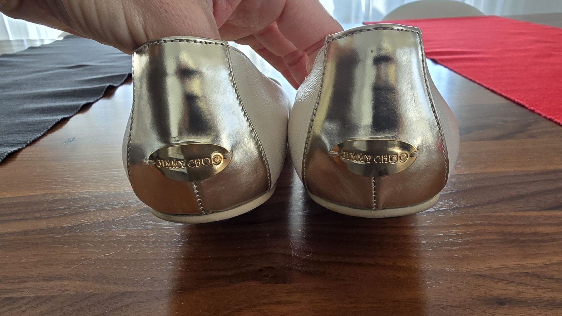 Jimmy Choo Damenschuhe: Jimmy Choo Ballerinas, Gr. 38.5 créme/gold – Gebraucht aus Aesch ZH von Strandhaus 2