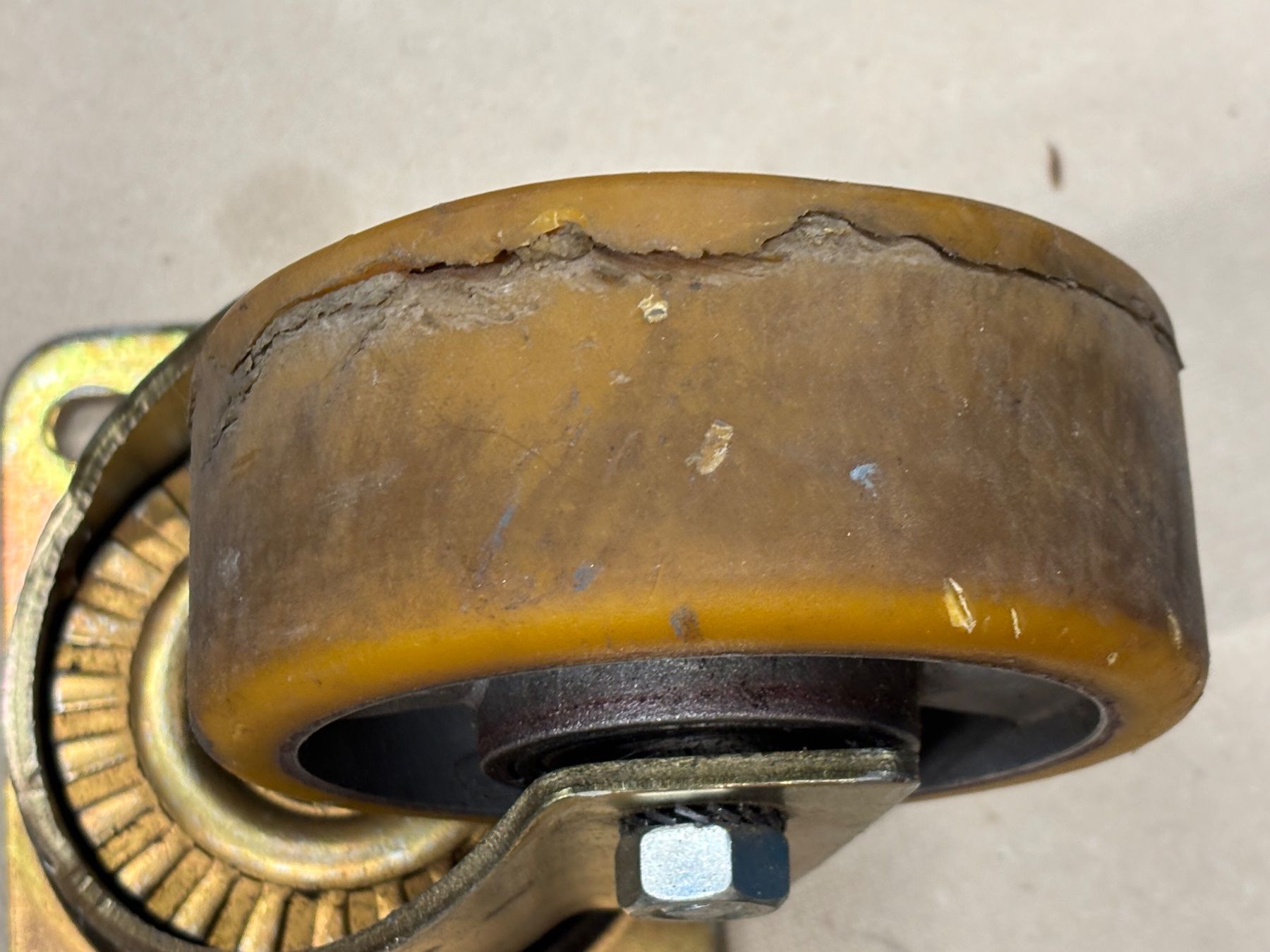 Altro per stoccaggio & trasporto: Konvolut an Rollen, Lenkrollen, Bockrollen, verschiedene! – Usato da Winterthur venduto da ReUse_Baumarkt 5