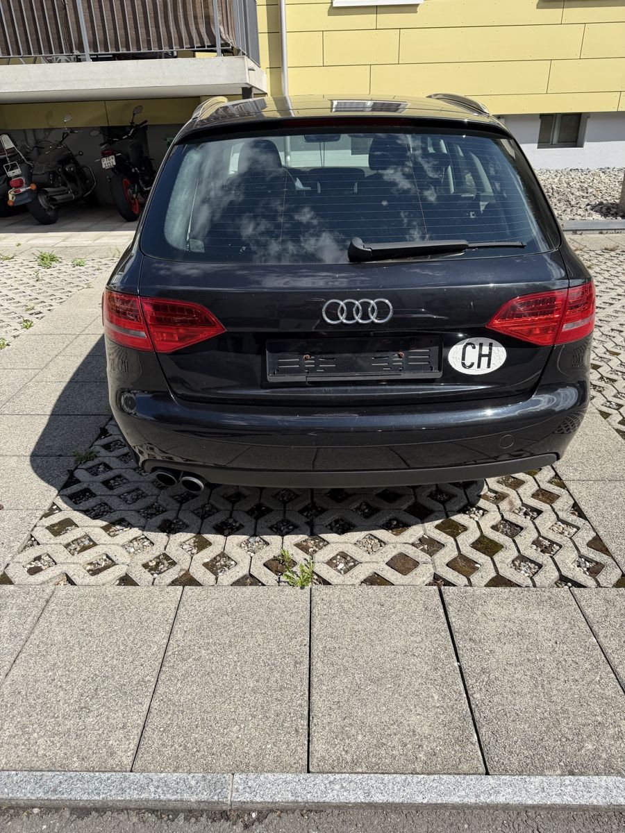 Audi Automobili: Audi a4 – Usato da Kriens venduto da vsp_2qtj