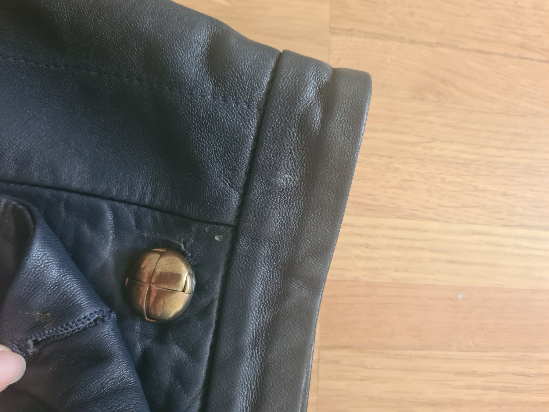 Pantaloni: Ledershorts Red Valentino Gr IT 40 – Usato da Kloten venduto da Kri23 6