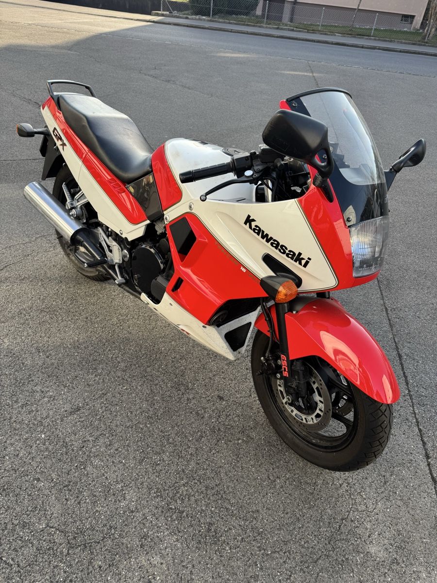 Kawasaki Strada: Kawasaki GPX 750 R – Usato da Steffisburg venduto da mer_jv9f 1