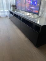 Schwarzes TV Möbel mit viel Stauraum zu verkaufen!