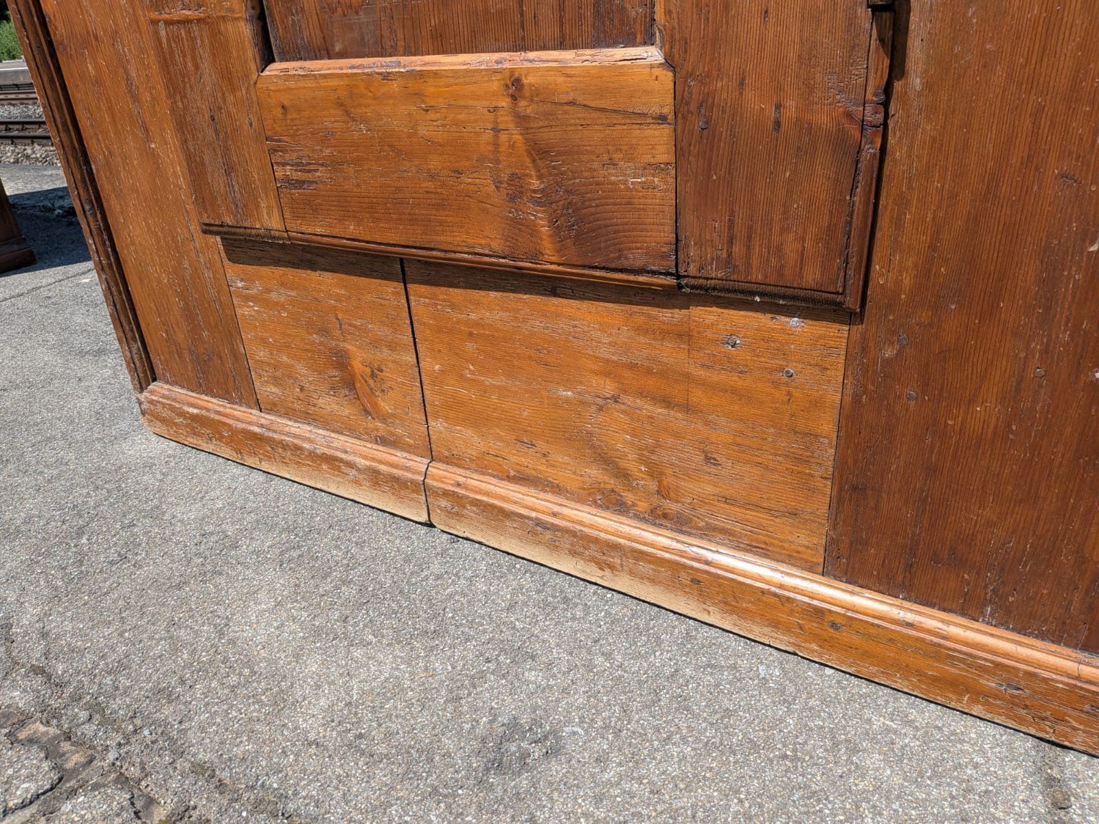 Armadi: 1 Türiger  Antiker Schrank -  - Ref. 06/41 – Usato da Au ZH venduto da BrockiAu 5