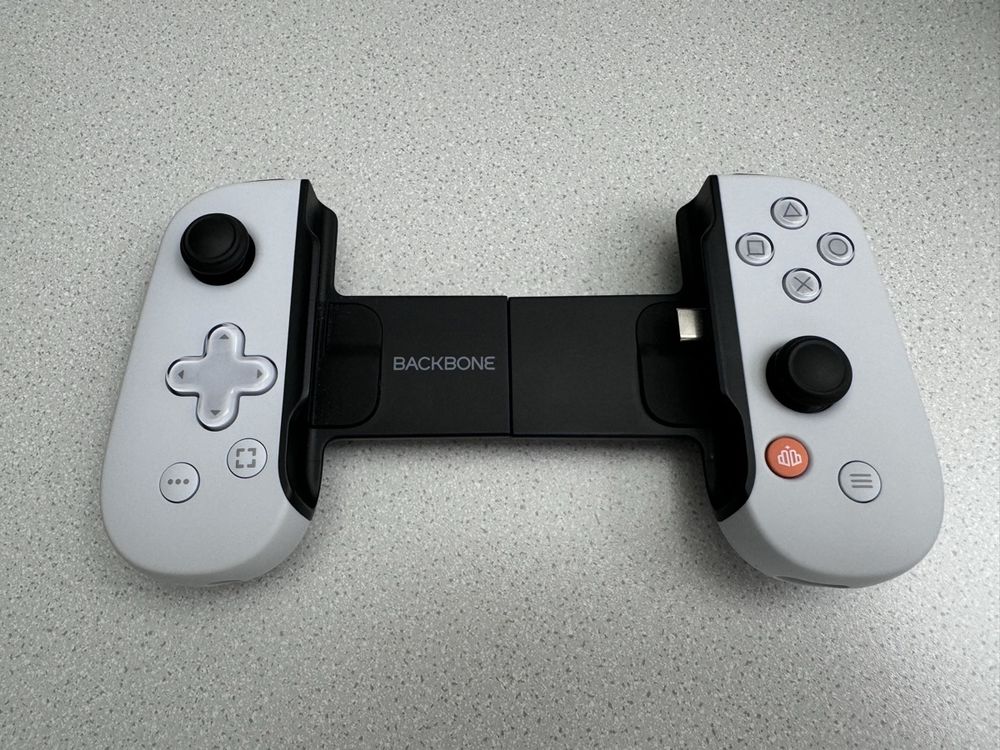 Backbone One Mobile Gaming Controller weiss. PS Model. USB-C (Gebraucht ...