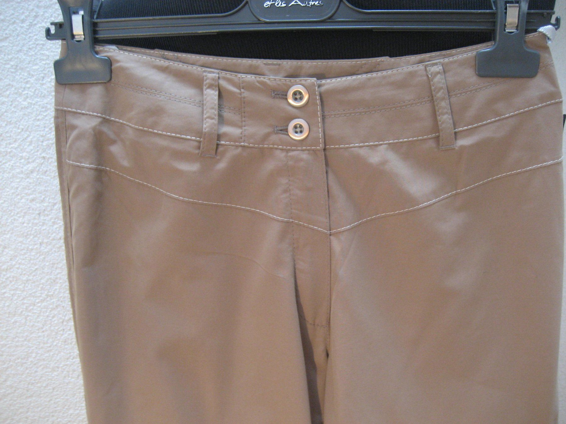 Pantaloni: Pantalon Tuzzi taille 34, neuf – Nuovo e nell'imballaggio originale da Delémont venduto da marryb 1