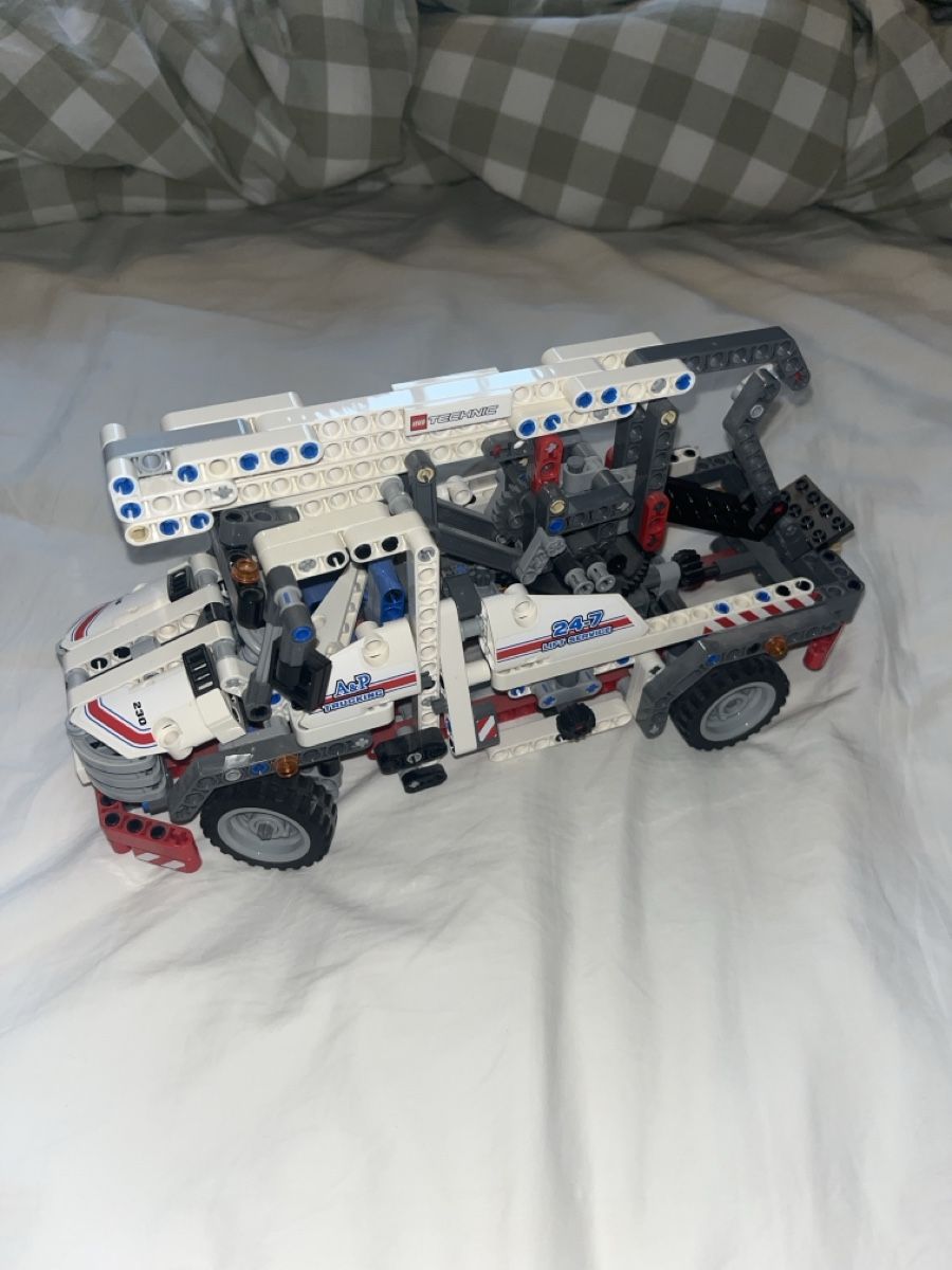 Lego Baukästen: Lego technic 8071 und viele Technic Teile – Gebraucht aus Egg b. Zürich von flo_lpc7 1
