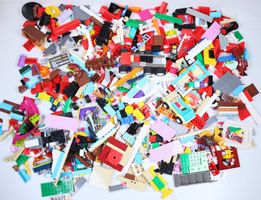 1.5 kg. Legoteile mit Minifiguren