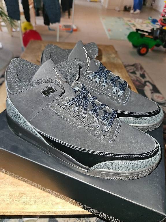 Scarpe da uomo: Jordan 3 Black Cat. US 10,5 – Usato da Oberentfelden venduto da pun_d7vt 2