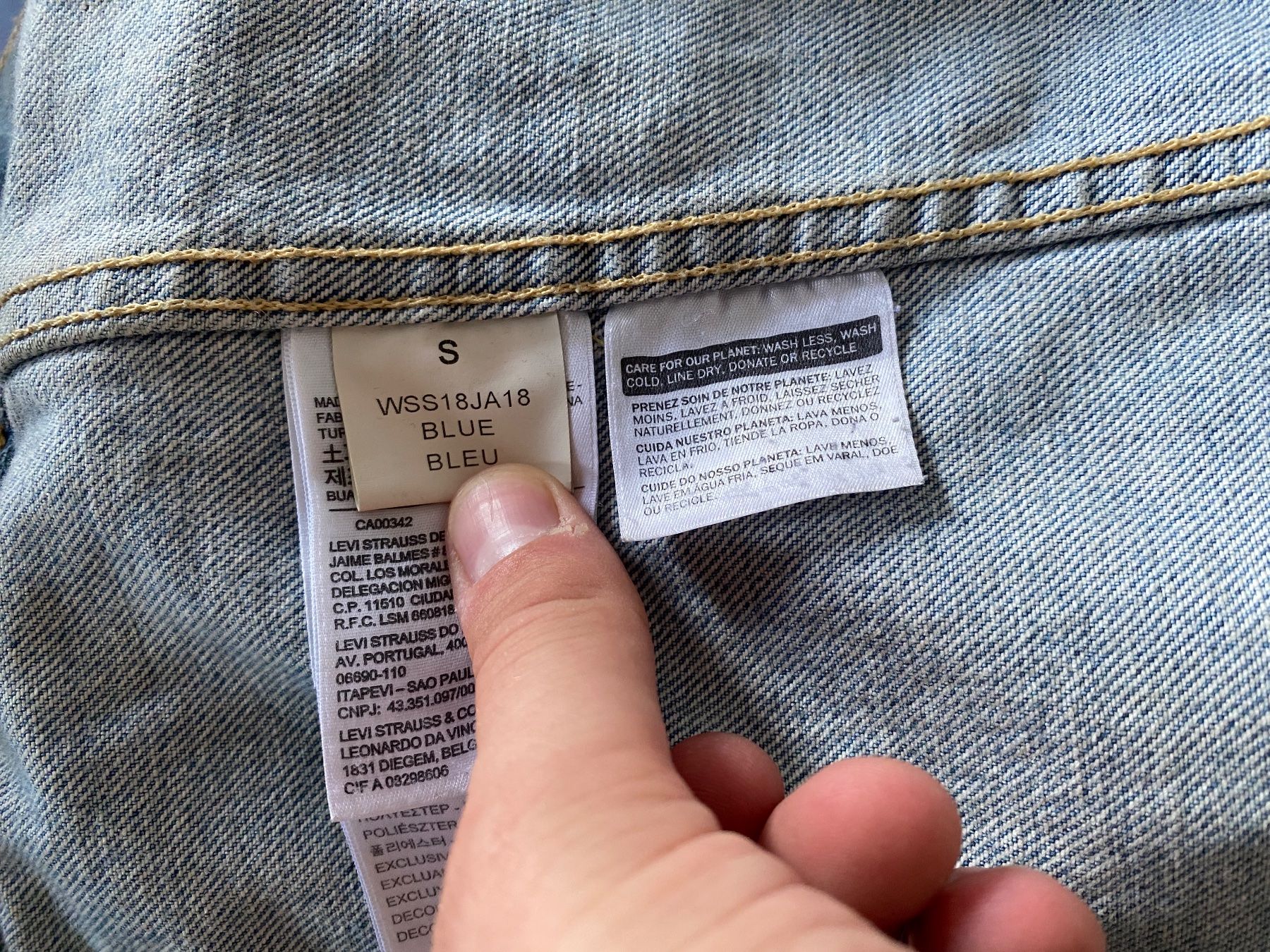 Levi's Giacche: Vetements x Levis Jeansjacke – Usato da Dielsdorf venduto da Anthony111 3