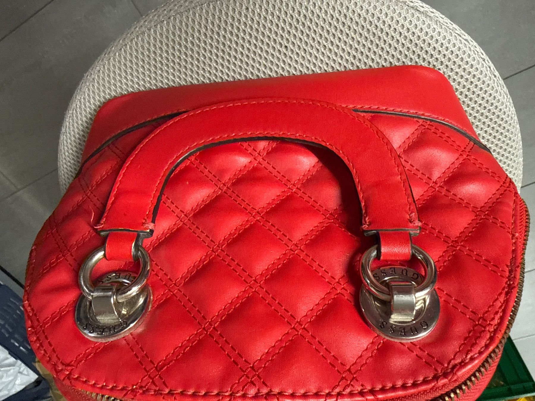 Guess Sacs femmes: Guess Ledertasche – D'occasion à Pfeffingen par Allhandelklgwatches 5