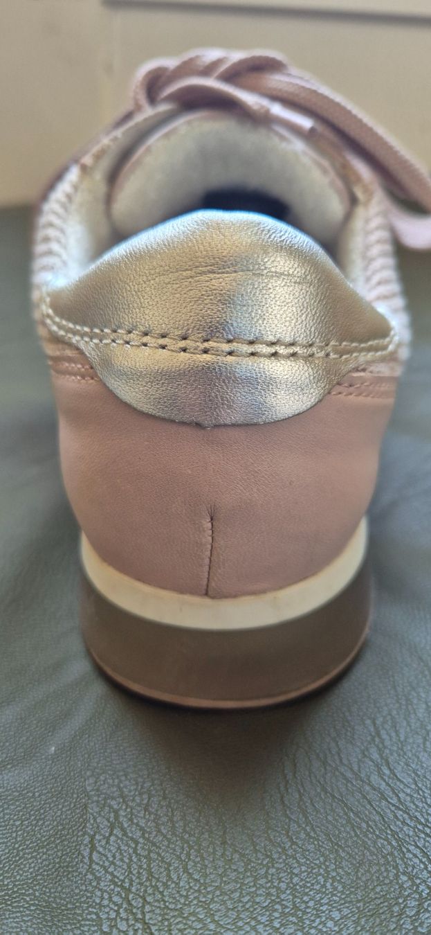 Ara Scarpe da donna: Bequeme Ara Sneakers Grösse 7 – Usato da St. Gallen venduto da Mar_cx6m 2