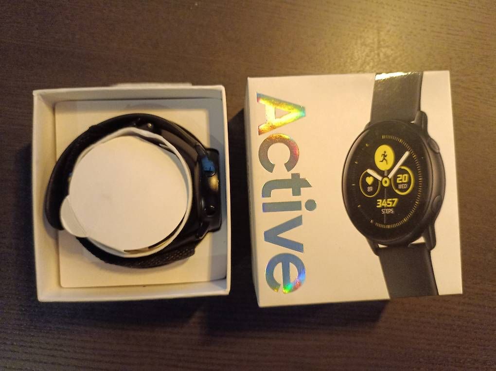 Smartwatch: Samsung Watch Active – Neu und originalverpackt aus Widnau von stch79 1