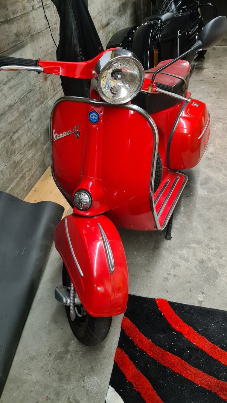 Vespa Scooters: Vespa 125 Gran Turismo – Gebraucht aus Utzenstorf von Survivor4