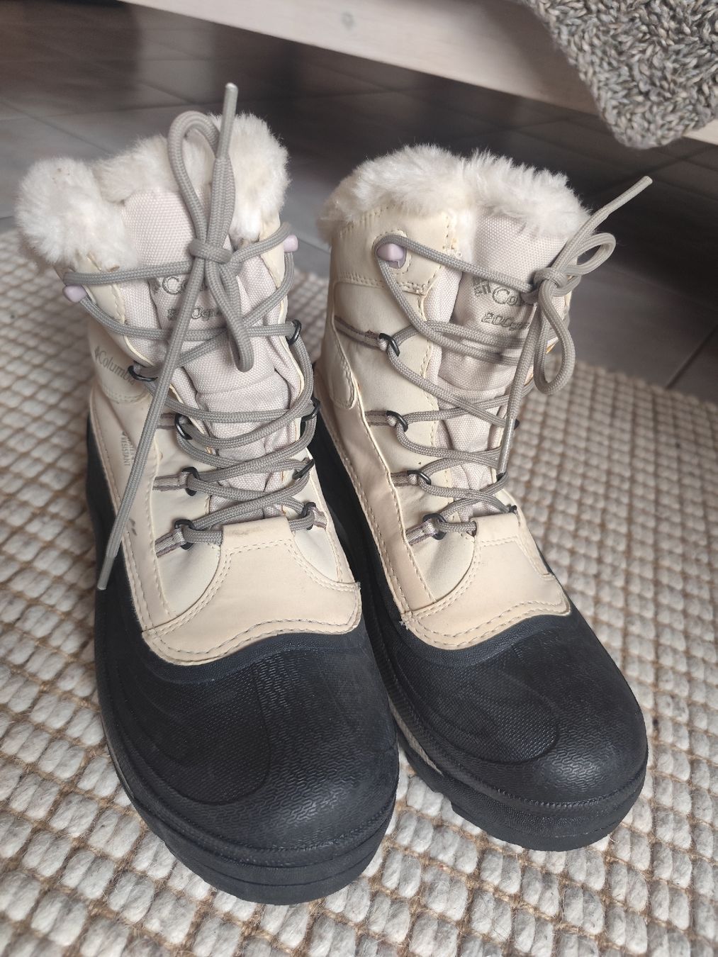 Columbia Scarpe da donna: Bottes Columbia pointure 39 – Nuovo (secondo la descrizione) da Neuchâtel venduto da sis_2wcq