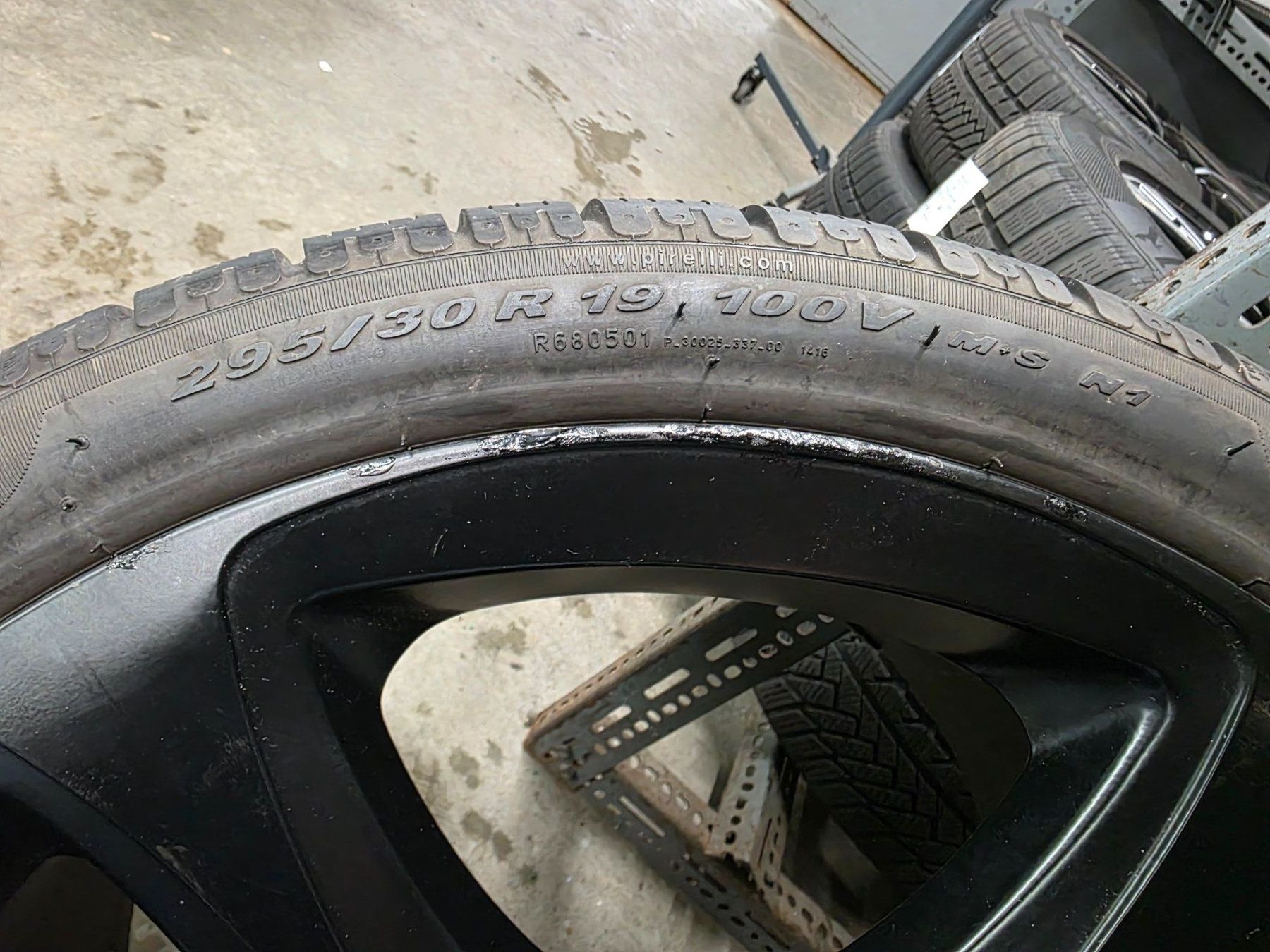 Porsche Pneumatici & Ruote complete: Porsche 911 Winterradsatz – Usato da Gähwil venduto da schmidgarage9534 6
