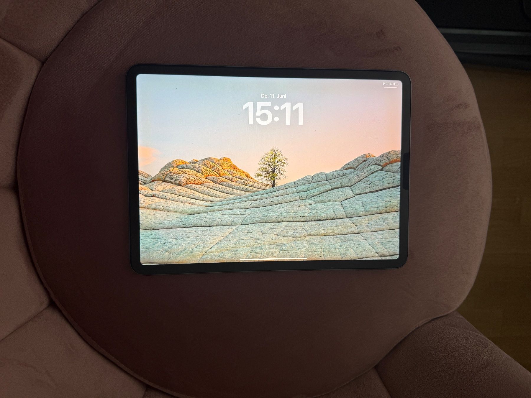 Apple Tablet PC: iPad Pro 11 (1th Gen) Sealed in Box – Usato da Lenzburg venduto da VukiSee 2