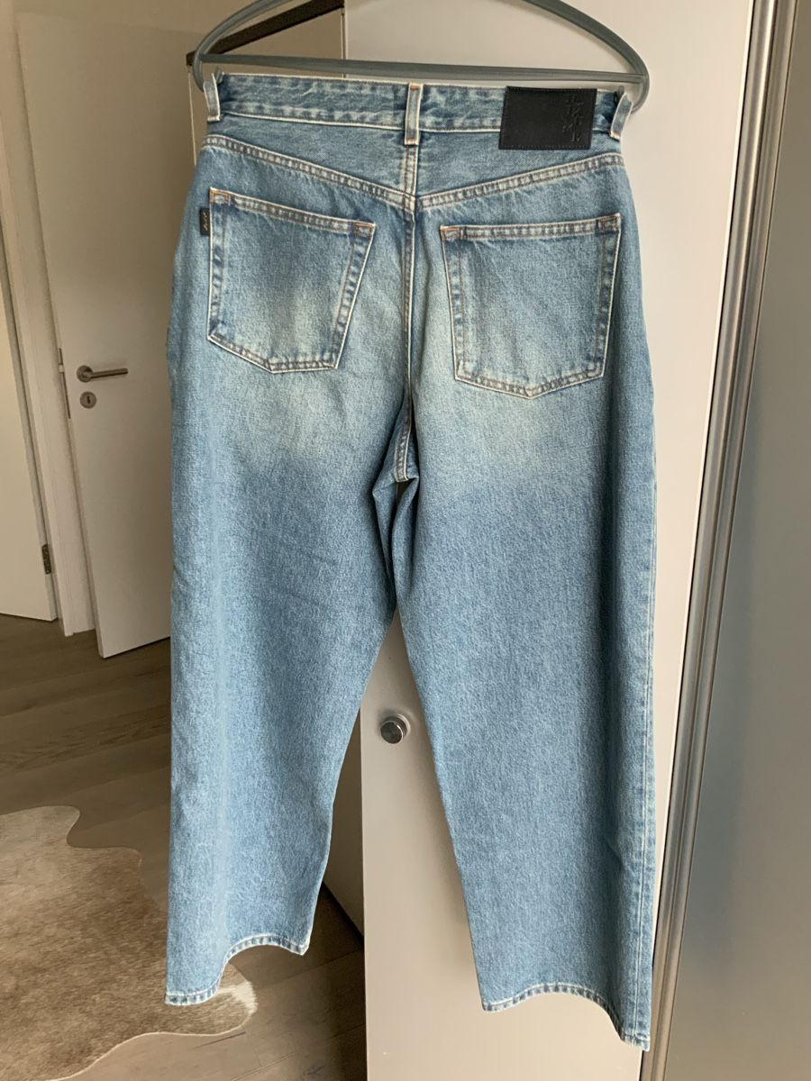 Jeans: Jeans mit weitem Bein – Usato da Ennetbaden venduto da Hirt07 1