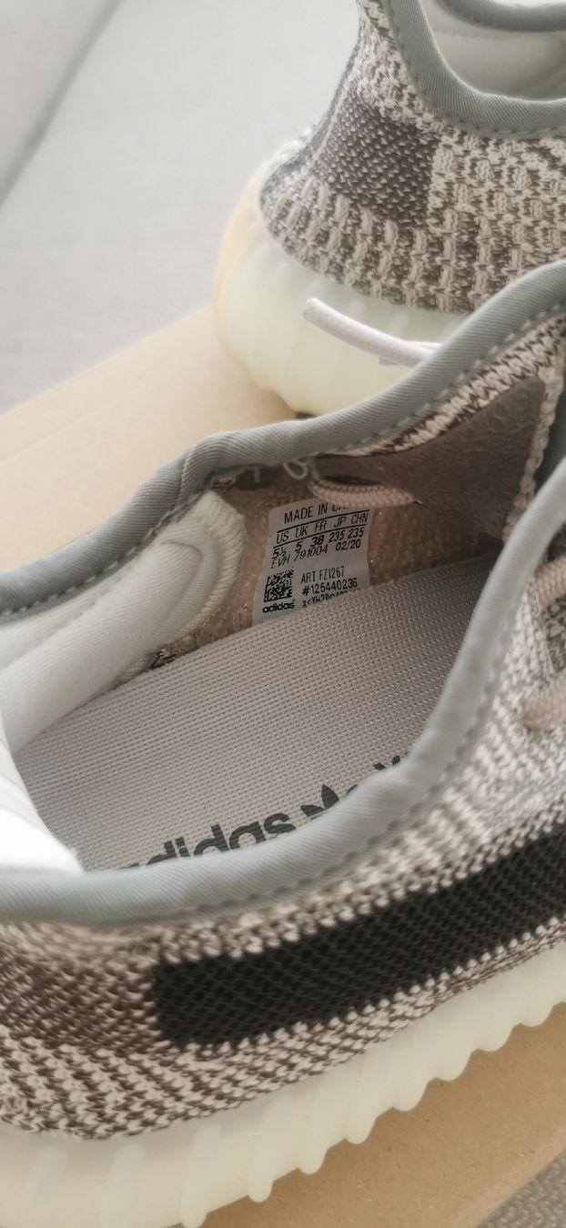Adidas Scarpe da uomo: Adidas Yeezy Boost 350 V2 Zyon / Gr. 38 – Nuovo e nell'imballaggio originale da Dietlikon venduto da lin_55n5 3