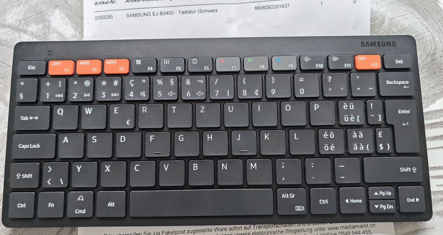 Samsung Tastiere: Samsung Keyboard – Nuovo (secondo la descrizione) da Tobel venduto da Snicket 1