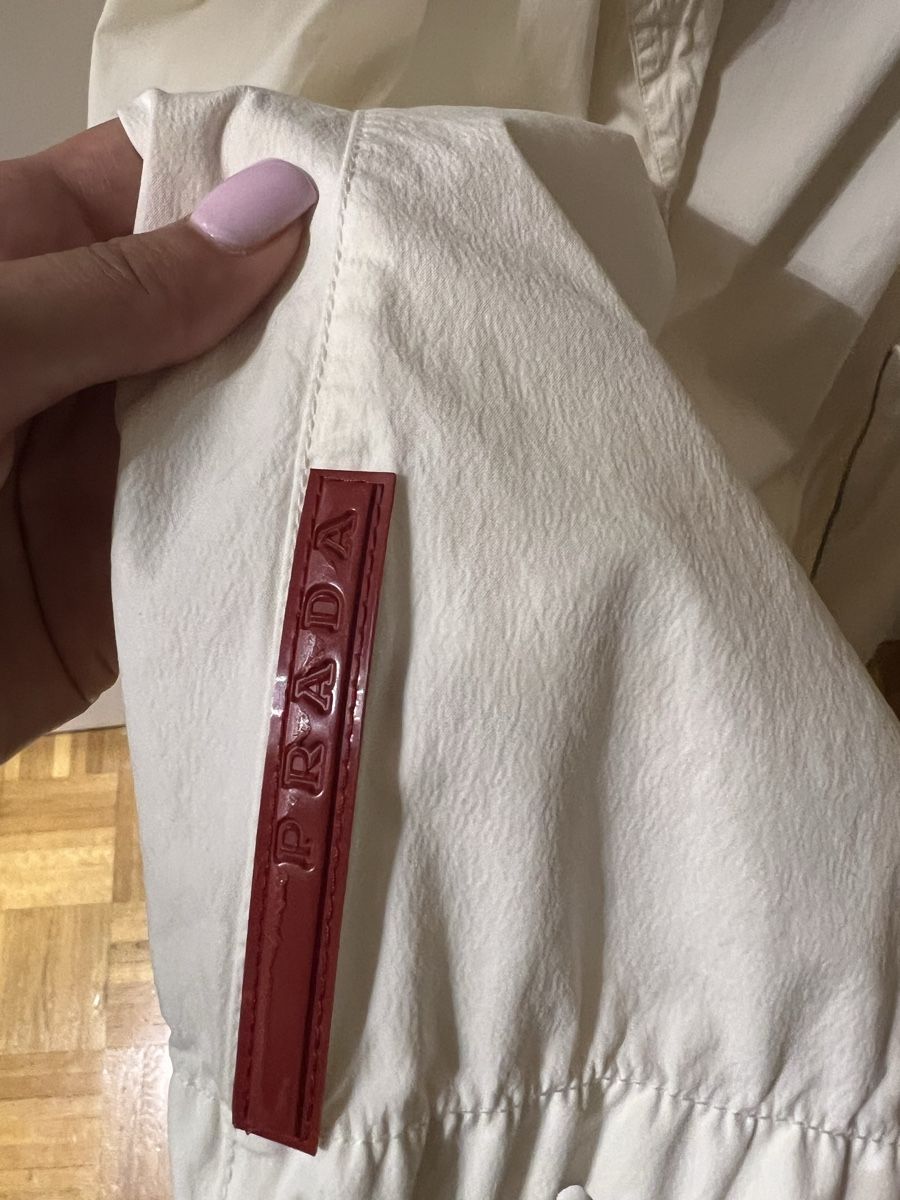 Prada Blusen: Prada Hemd – Gebraucht aus Wallisellen von NE90 2