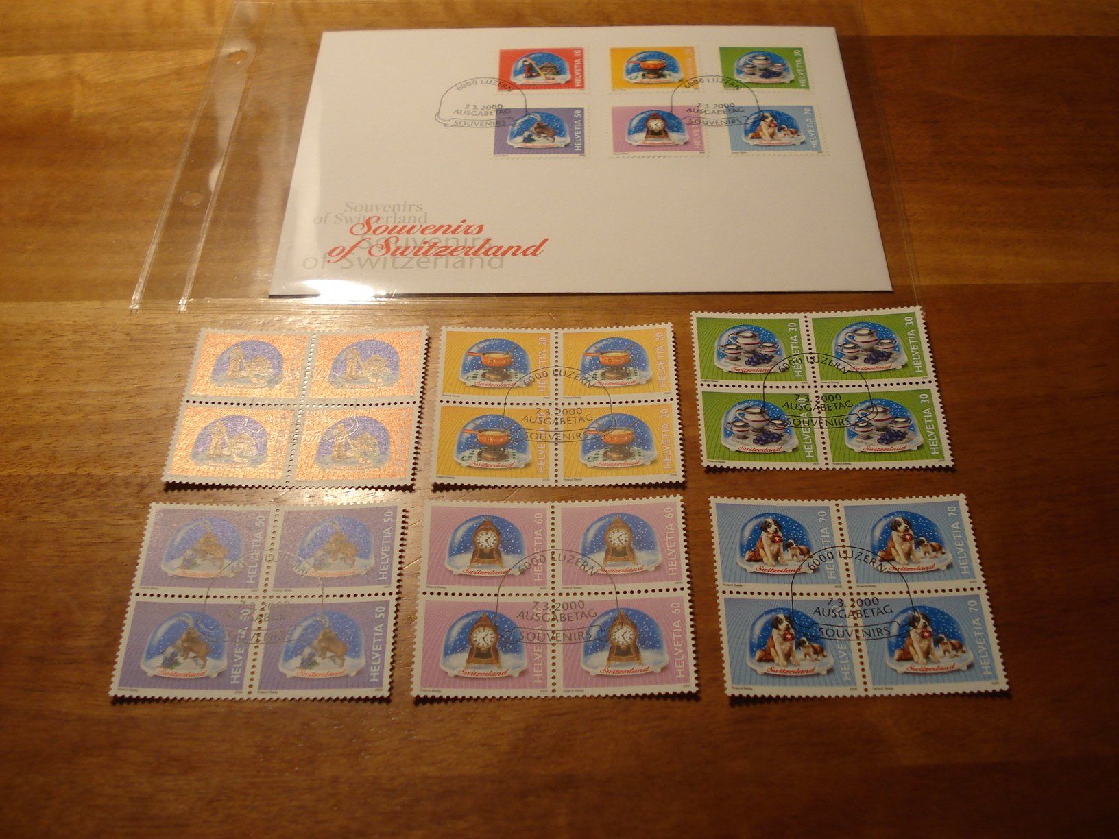 Tutti i francobolli: Satz Dauermarken "Schneekugeln", 2000. FDC + 4erblocks ET-o – Usato da Niederwil AG venduto da morostahu 1