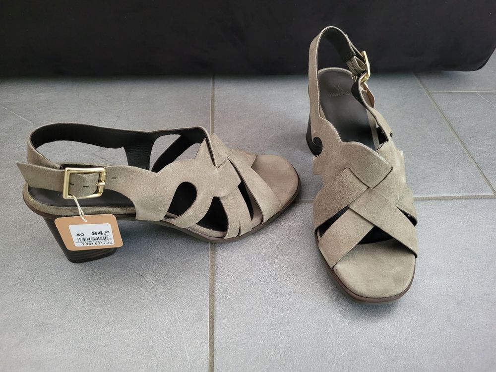 Wunderschne Schuhe Von Varese Bild