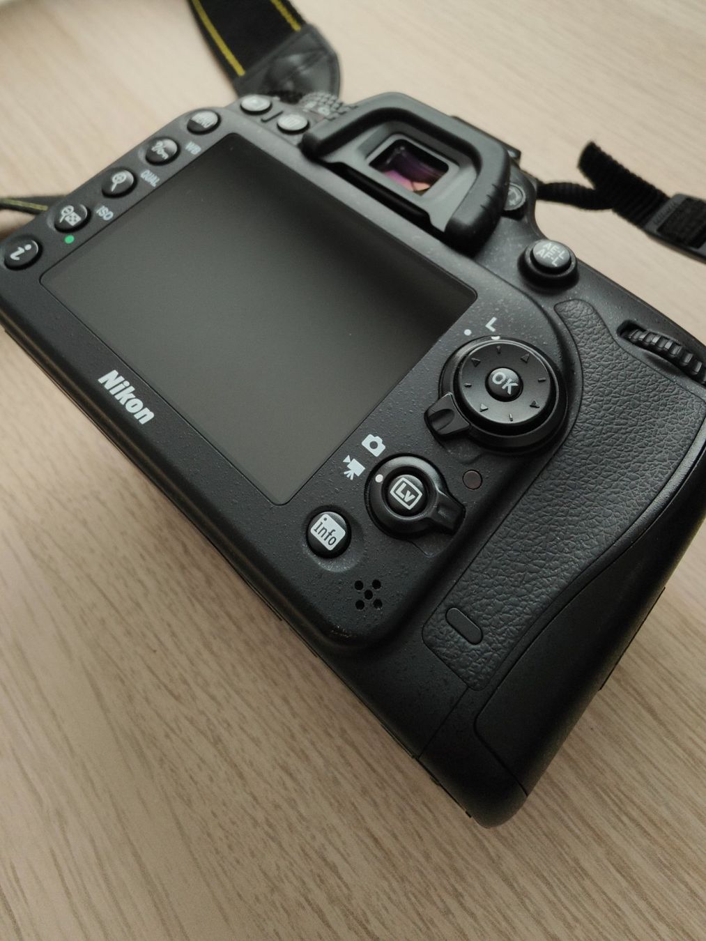 Nikon Kamera: Nikon D7100 APS-C Spiegelreflex-Kamera ab 1 CHF! – Gebraucht aus Schmitten FR von _schaka 3