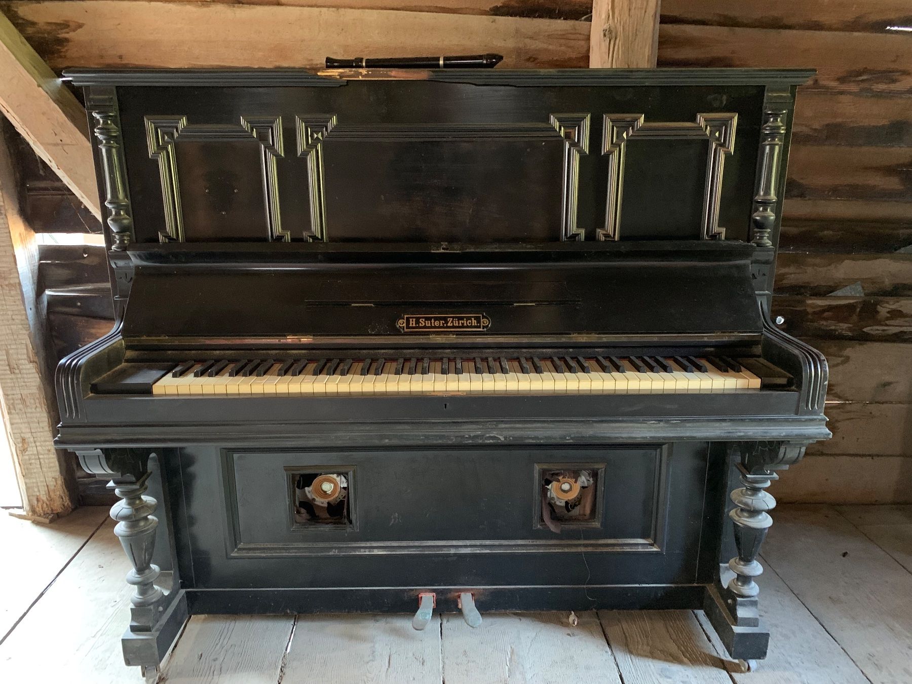 Strumenti musicali: Klavier von H. Suter – Usato da Murten venduto da adu_z8hr