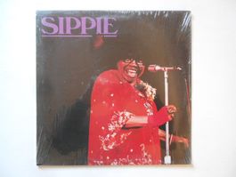 SIPPIE WALLACE WITH JIM DAPOGNY'S CHICAGO JAZZ BAND