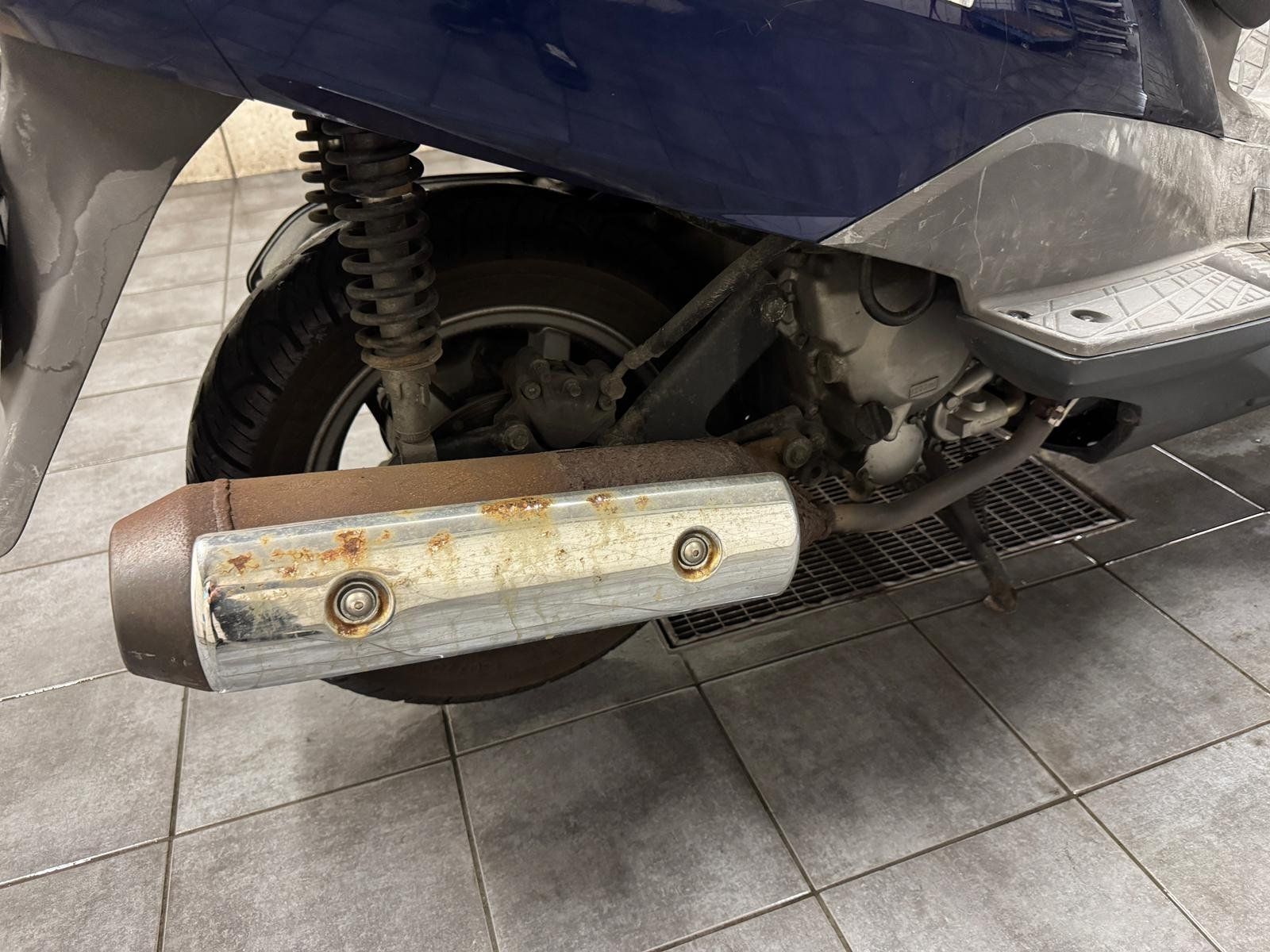 Suzuki Scooters: Suzuki UH125 Burgman – D'occasion à Elgg par Roger04011970 4