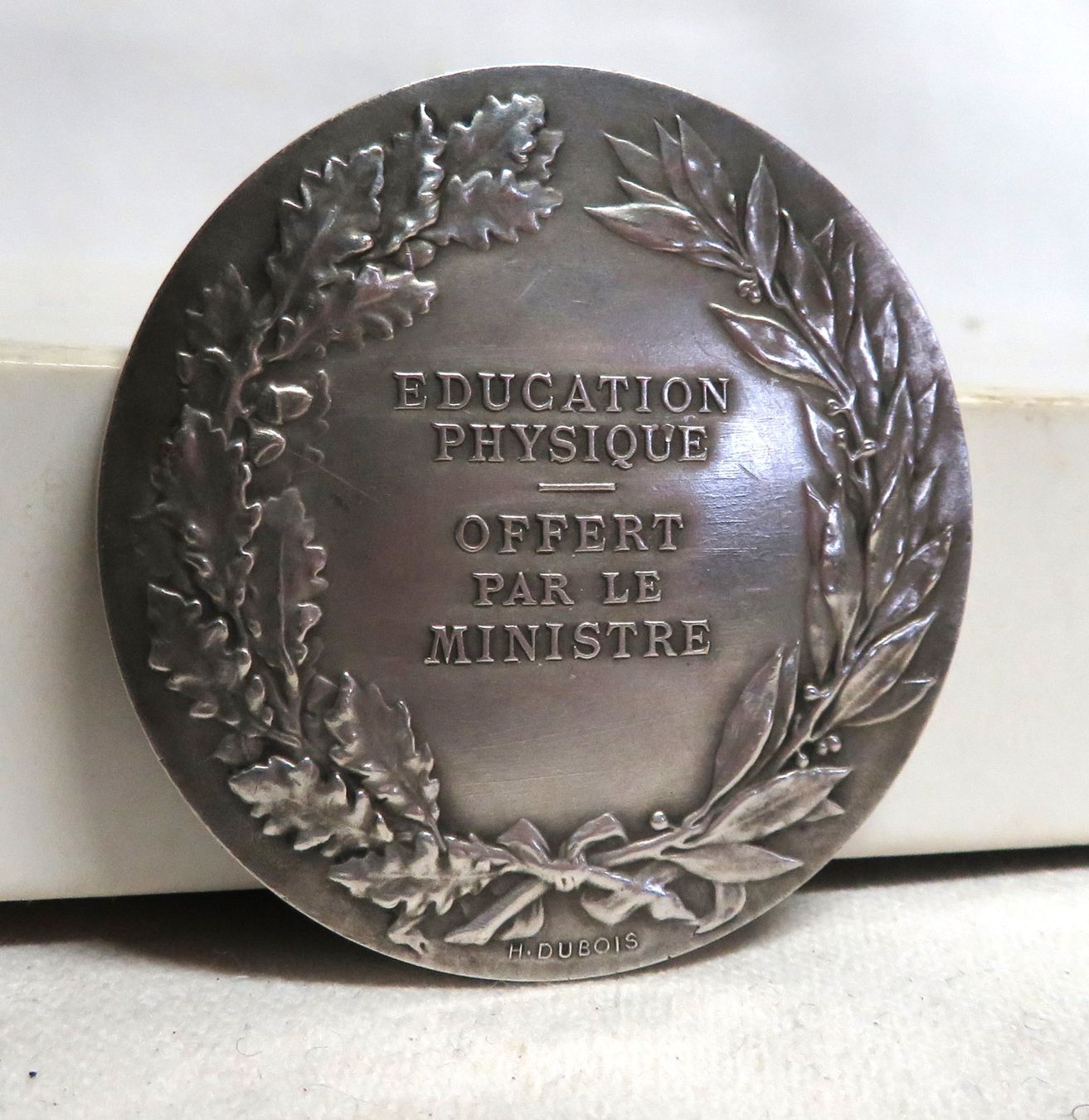 Medaillen: Medaille "EDUCATION PHYSIQUE" Frankreich Bronce versilbert – Gebraucht aus Tüscherz-Alfermée von Newpad 1