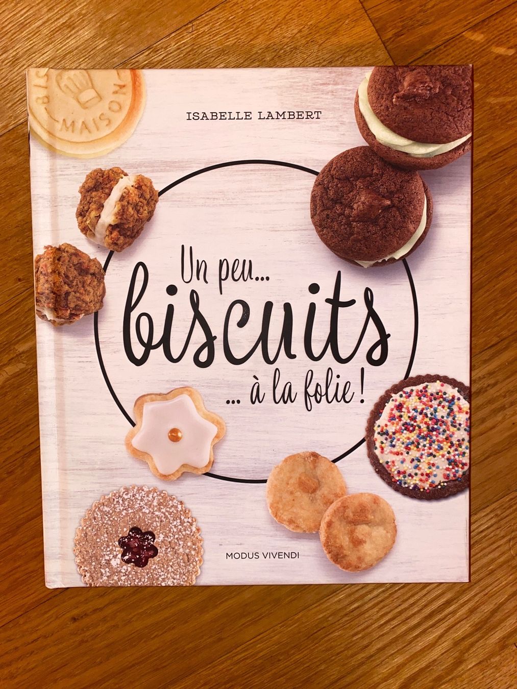 Libri: Biscuits de Noël : un peu biscuits à la folie – Nuovo (secondo la descrizione) da Epagny venduto da nie_n5yb